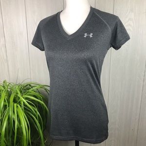 Under Armour Heatgear semi-fitted gray v-neck short sleeve top